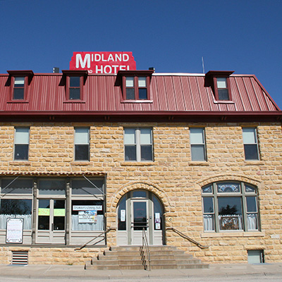 Wilson - Historic Midland Railroad Hotel / Sample Room Tavern & The Barn